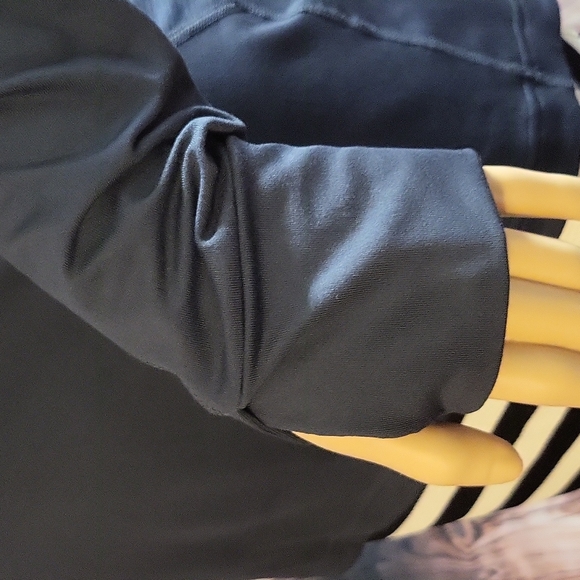 Adidas Women's Long Sleeve Thumbholes Half-Zip Pullover Sweater Size S - Picture 7 of 13